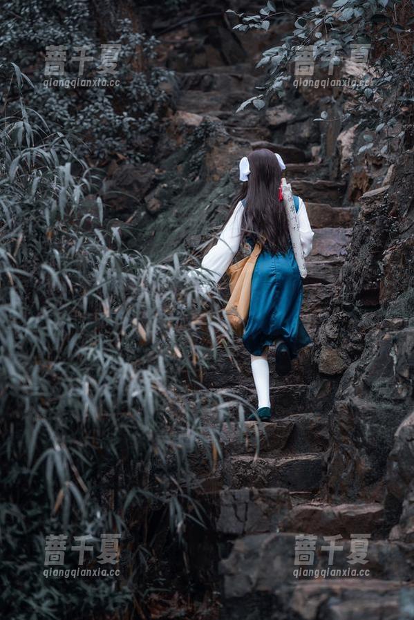 铁打萌萌_moi 想要浴缸里的铁打萌萌_moi?免费下载只需轻轻点一下!