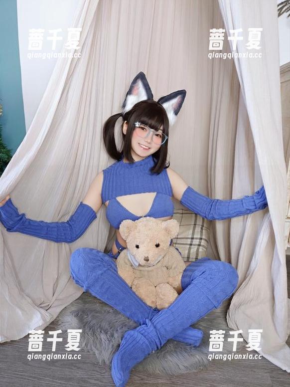 哇，铭铭kizami的短裙就像她的cos，风格太多了，一定要好好翻翻这本图册！