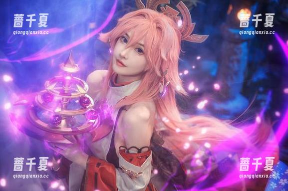 露儿大魔王与原图：无圣光的礼服不过是个念想吧。