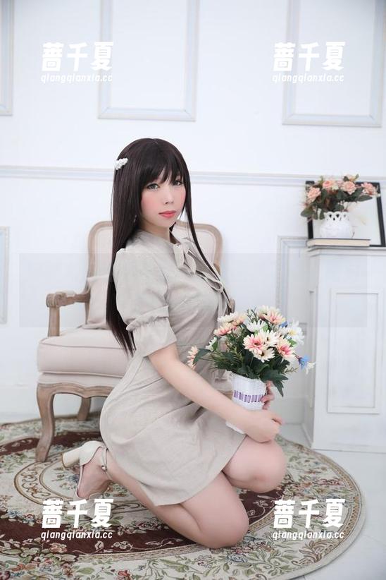 鹿野希的豹纹诱惑：这组图片下载，绝对不是一般的腻。